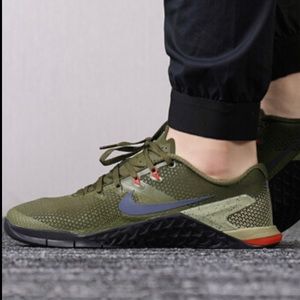 ✔️ New✔️ NIKE Metcon 4 'Olive Canvas'